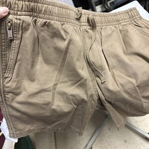 Casual Drawstring Men’s Shorts in Khaki